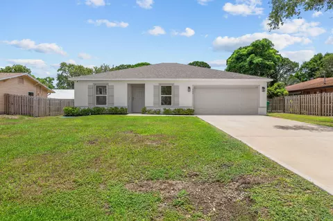 333 NW Granadeer St, Port Saint Lucie, FL 34983
