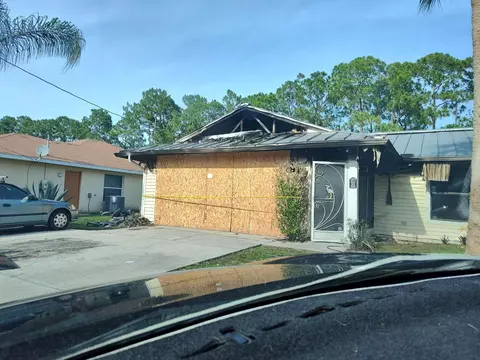 721 NW Selvitz Rd, Port St Lucie, FL 34983