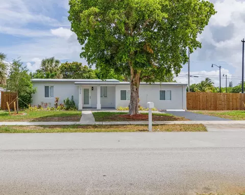1716 NE 51st Ct, Pompano Beach, FL 33064