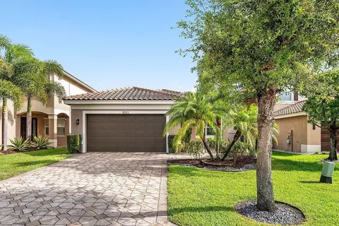 8211 Half Dome Ct, Boynton Beach, FL 33473