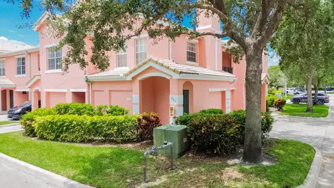 118 SW Peacock Blvd #10-207, Port Saint Lucie, FL 34986