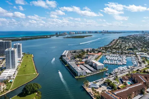 36 Yacht Club Dr #504, North Palm Beach, FL 33408