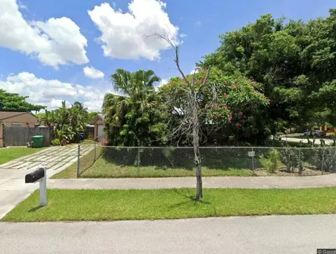 4715 SW 23rd St, Fort Lauderdale, FL 33317