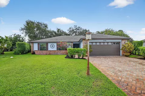 5286 Eden Lake Ct, Lake Worth, FL 33467