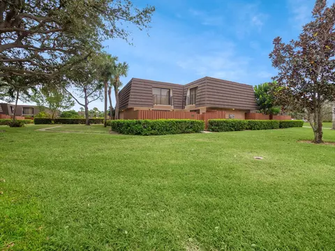 2005 20th Ct, Jupiter, FL 33477