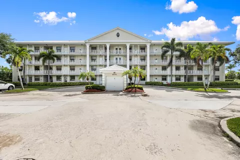 6073 Balboa Cir #303, Boca Raton, FL 33433