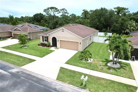 240 Barbossa Dr, Sebastian, FL 32958