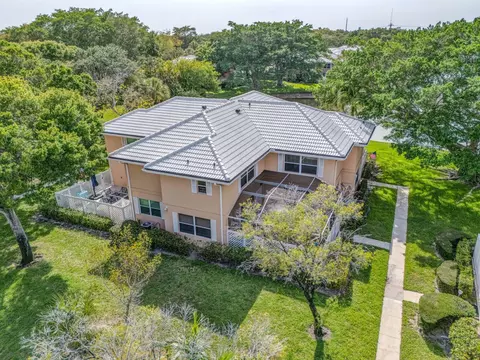 3110 Kingston Ct, West Palm Beach, FL 33409