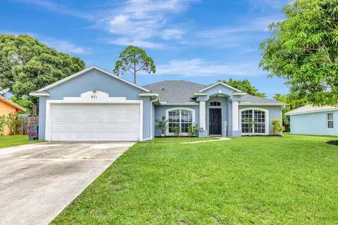 971 SW Dalton Ave, Port Saint Lucie, FL 34953