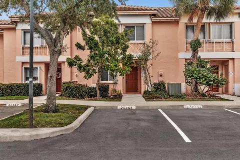 20865 NW 3rd Ct, Pembroke Pines, FL 33029