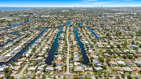 View/Area - 581 SE 5th Ave, Pompano Beach, FL 33060 photo 2 of 2