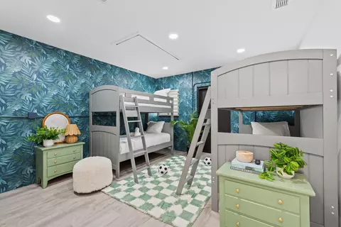 Bedroom - 581 SE 5th Ave, Pompano Beach, FL 33060 photo 11 of 12