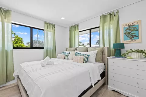 Bedroom - 581 SE 5th Ave, Pompano Beach, FL 33060 photo 10 of 12
