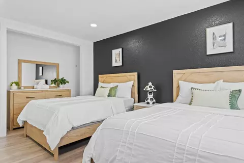 Bedroom - 581 SE 5th Ave, Pompano Beach, FL 33060 photo 7 of 12