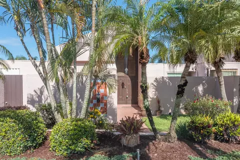 3320 SE Sandpiper, Port Saint Lucie, FL 34952
