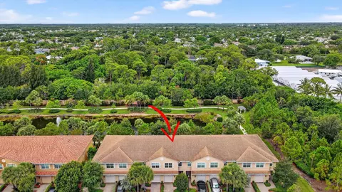 5891 Monterra Club Dr, Lake Worth, FL 33463