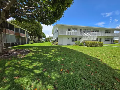 108 Easthampton E, West Palm Beach, FL 33417
