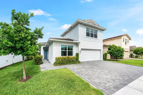 4273 Marina Way, Lighthouse Point, FL 33064