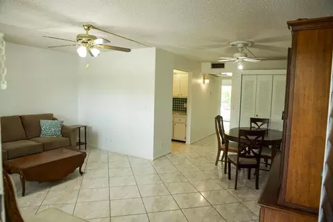 1301 SW 135th #212J, Pembroke Pines, FL 33027