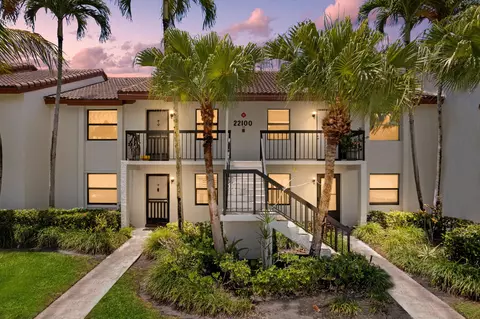 22100 Palms Way #204, Boca Raton, FL 33433