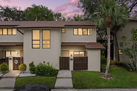 7620 NW 79th #J1, Tamarac, FL 33321
