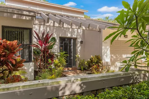 4851 Boxwood Cir, Boynton Beach, FL 33436