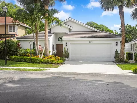 2895 N Clearbrook Cir, Delray Beach, FL 33445