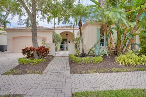 9370 W Maiden Ct, Vero Beach, FL 32963