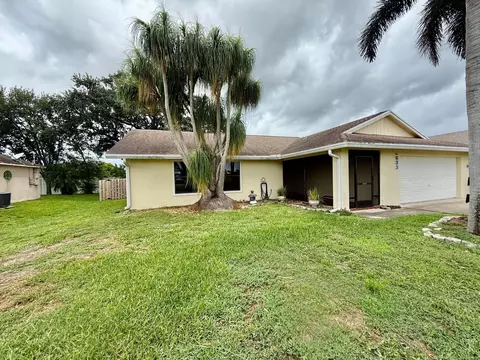 633 SW Gailbreath Ave, Port Saint Lucie, FL 34953