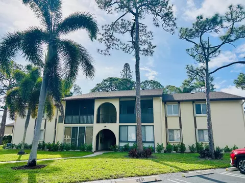 141 Lake Pine Cir #A-2, Greenacres, FL 33463