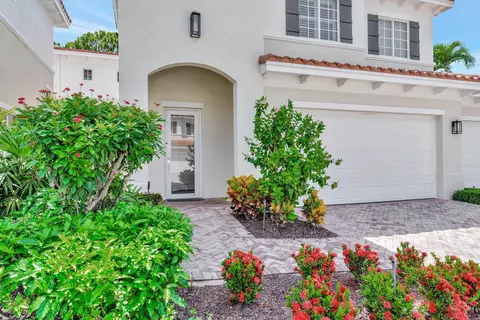 347 Chambord Ter, Palm Beach Gardens, FL 33410