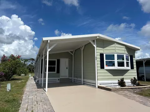 55 Vista De Laguna, Fort Pierce, FL 34951