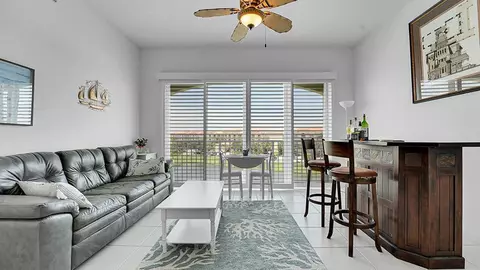 1 Harbour Isle Dr E #PH 02, Fort Pierce, FL 34949