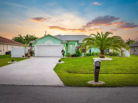 3361 SW Perrine St, Port Saint Lucie, FL 34953