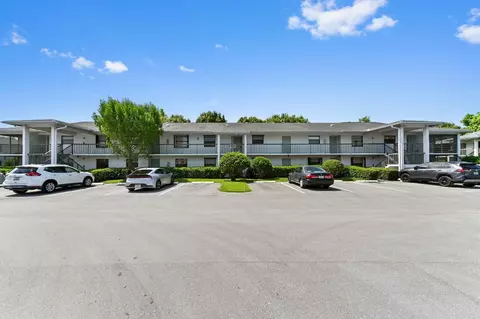 1230 SE Parkview #D2, Stuart, FL 34994