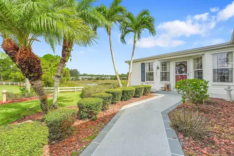 7805 White Ibis Ln, Port Saint Lucie, FL 34952