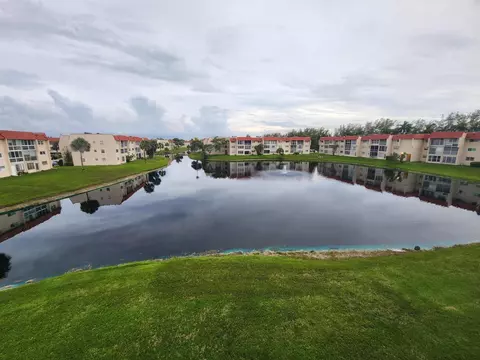 2900 Sunrise Lakes Dr W #303, Sunrise, FL 33322