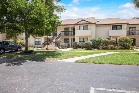 3340 Lucerne Park Dr, Greenacres, FL 33467