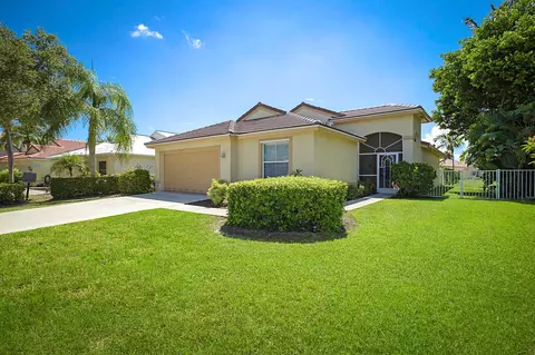6195 Grand Cypress Cir, Lake Worth, FL 33463