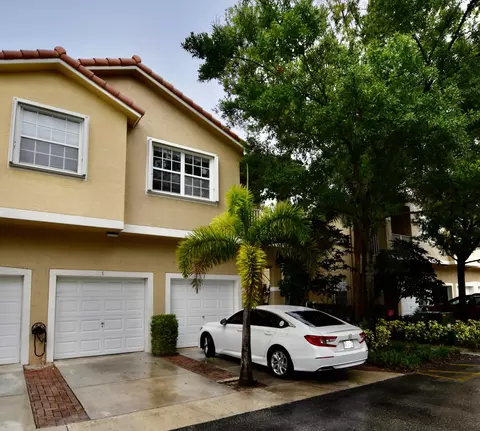 106 Lighthouse Cir #J, Tequesta, FL 33469