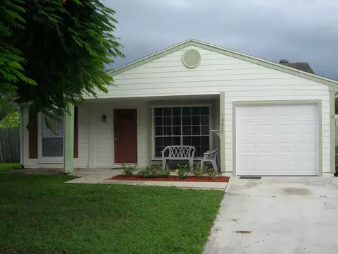 10672 Aquarius Ln, Royal Palm Beach, FL 33411
