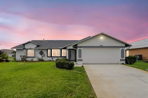 2690 SE Creston Ln, Port Saint Lucie, FL 34952