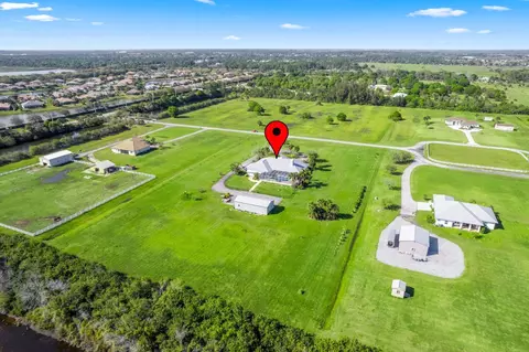 8135 White Fences Ln, Vero Beach, FL 32968