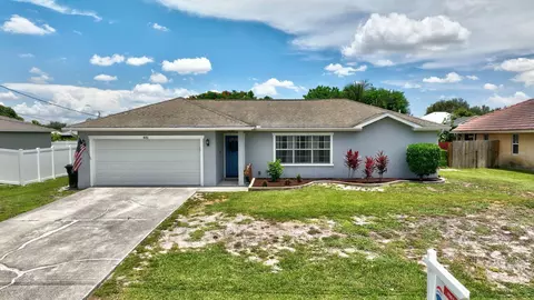 831 SW Mccoy Ave, Port Saint Lucie, FL 34953