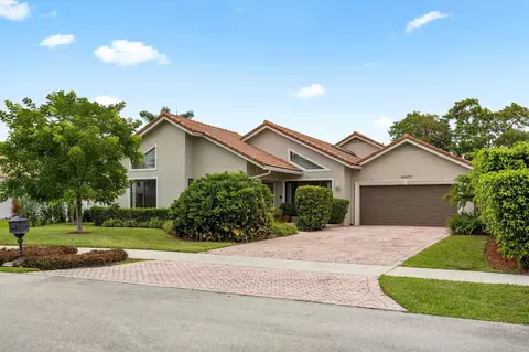 23357 Lago Mar Cir, Boca Raton, FL 33433