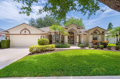 8292 Sandpine Cir, Port Saint Lucie, FL 34952