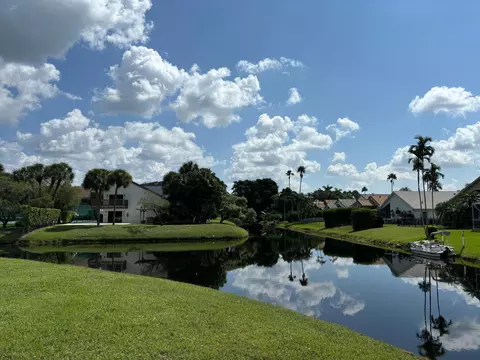 12692 Shoreline Dr #3B, Wellington, FL 33414
