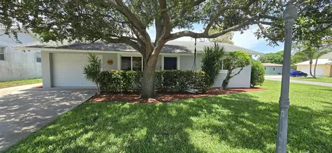 904 NW 10th Ave, Boynton Beach, FL 33426