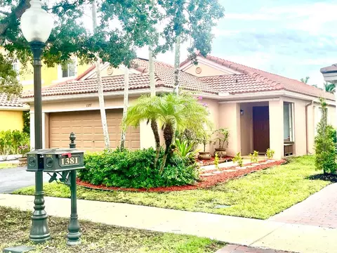 1377 Majesty Ter, Weston, FL 33327