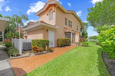 7825 Whispering Palms #202, Boynton Beach, FL 33437